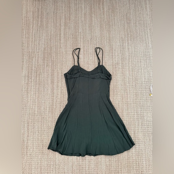 #90 Women’s kimchi Blue adjustable strap green mini dress in Size XXS. - Picture 7 of 7